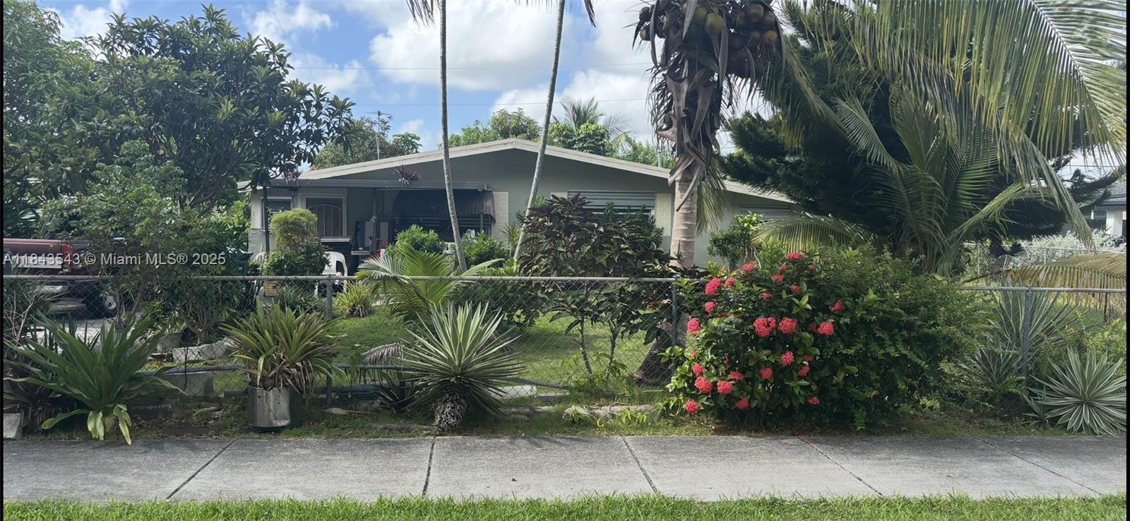 11530 SW 136th St, Miami FL 33176