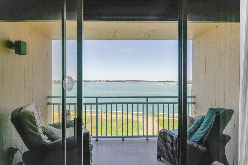 1 KEY CAPRI UNIT 303E, TREASURE ISLAND, FL — photo 4 of 30