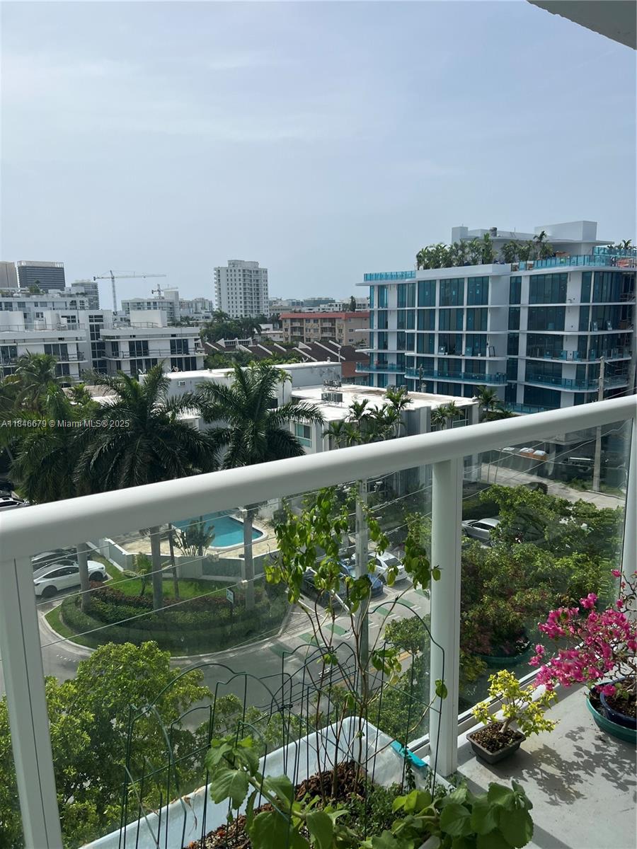 10000 W Bay Harbor Dr # 625, Bay Harbor Islands FL 33154