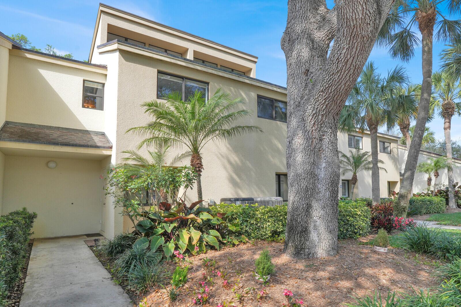 215 Oak Harbour Drive, Juno Beach FL 33408