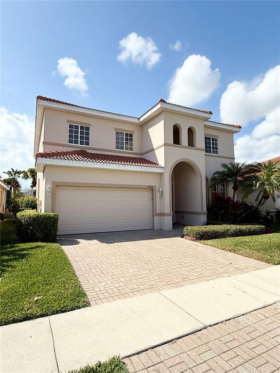 15470 LAGUNA HILLS DRIVE, FORT MYERS, FL — photo 2 of 30