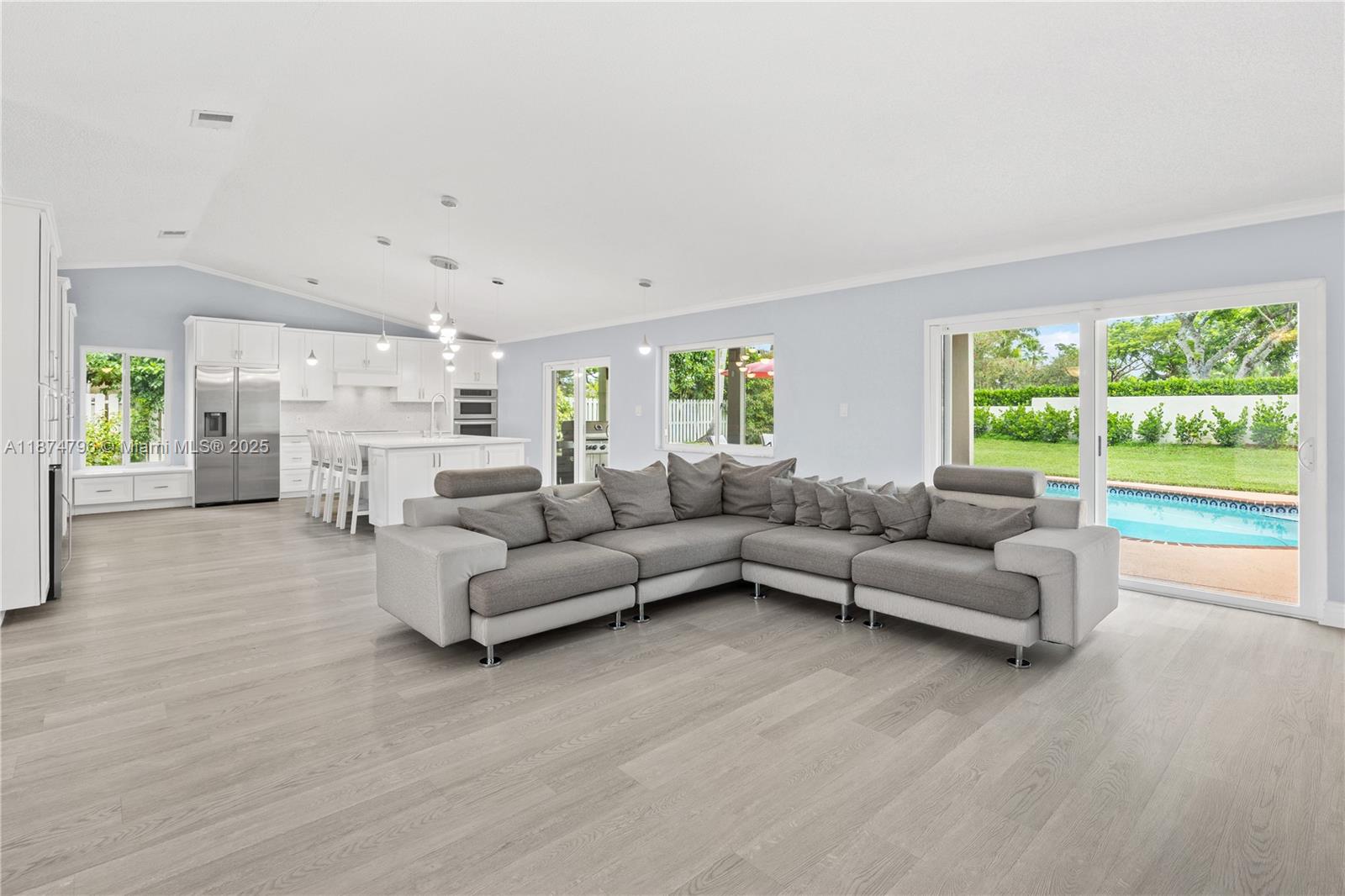 14621 Madison Pl, Davie FL 33325
