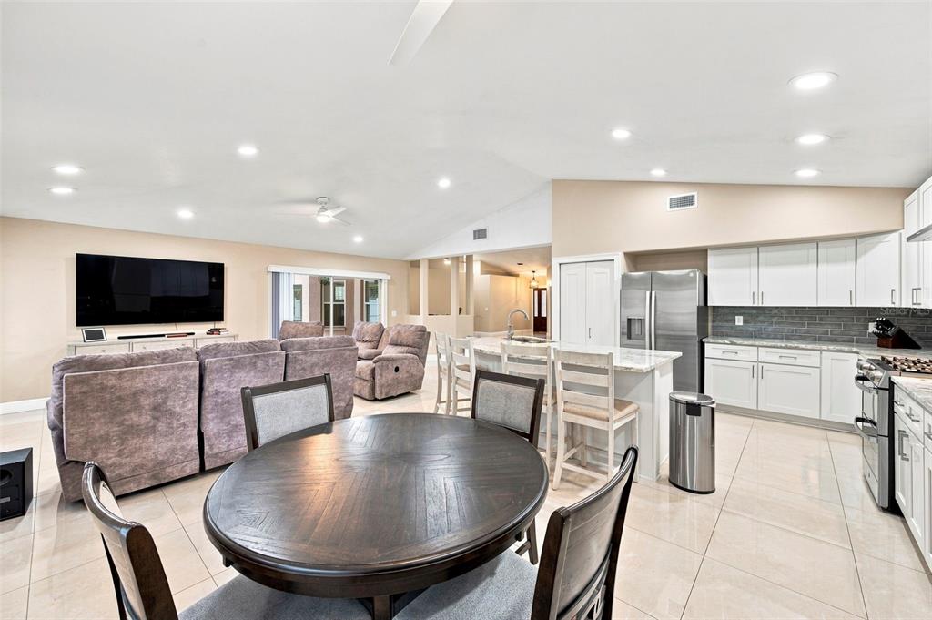 16502 CAYMAN DRIVE, TAMPA, FL — photo 5 of 30