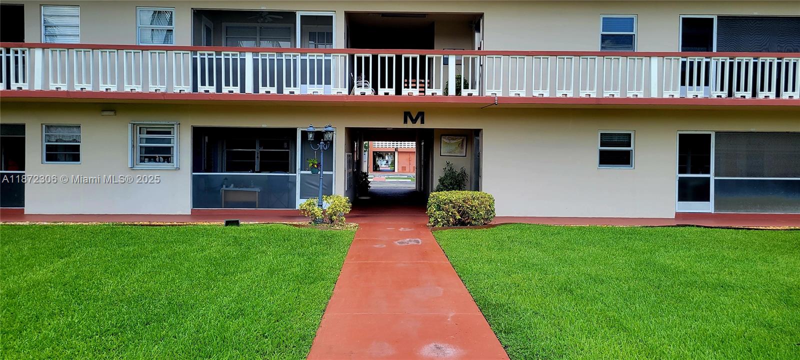 5300 Washington St # M107, Hollywood FL 33021