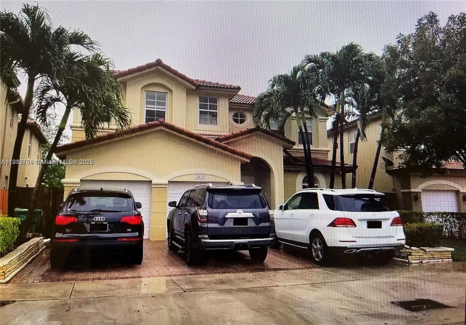 8437 NW 110th Ave, Doral FL 33178