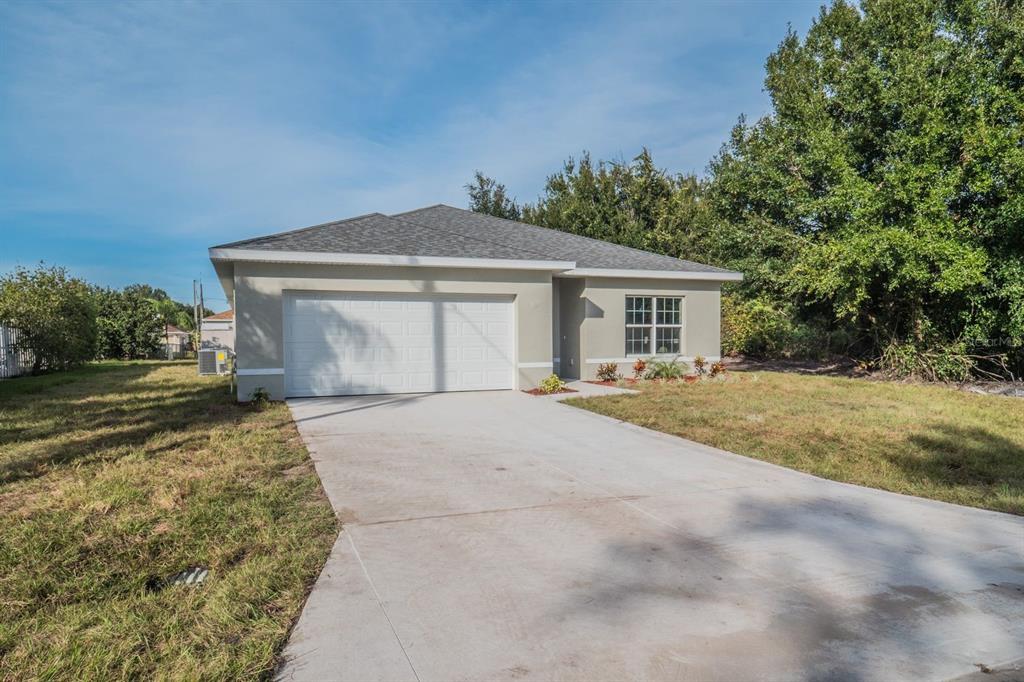 732 DEL RIO WAY