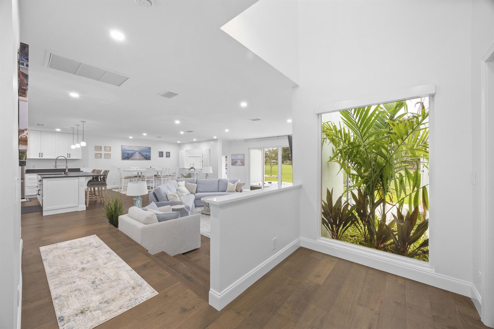 17235 Bay Street, Jupiter FL 33477