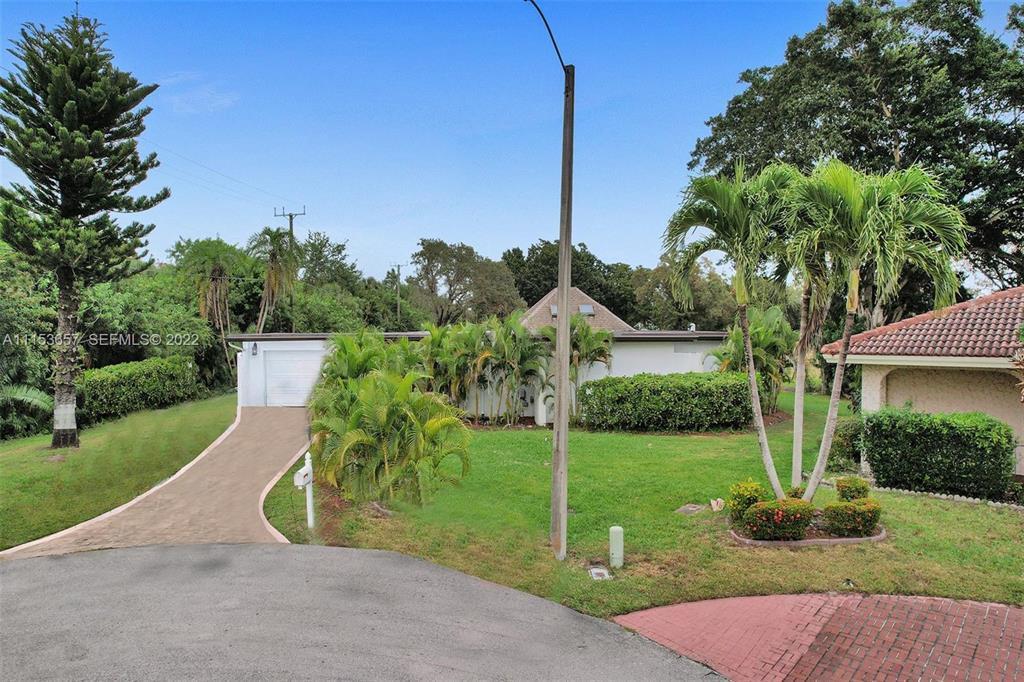 4808 Queen Palm Lane, Tamarac FL 33319