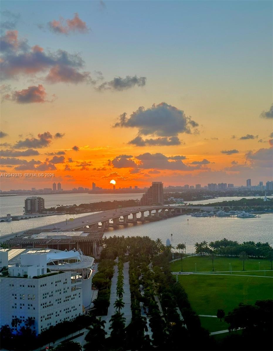 900 Biscayne Blvd # 2312, Miami FL 33132