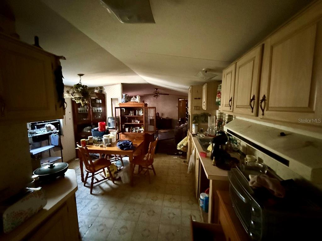 14051 NE 45TH PLACE, WILLISTON, FL — photo 5 of 25