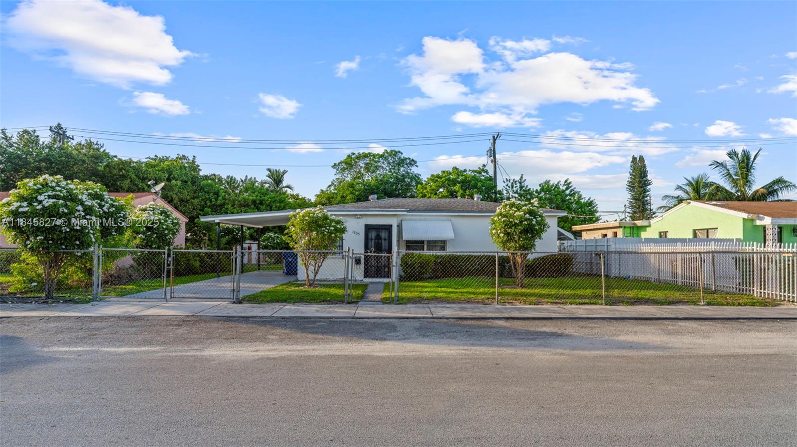 1235 NW 86th St, Miami FL 33147