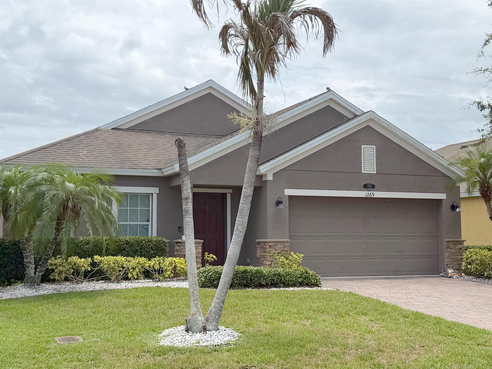 1269 SW Lexington Manor SW, Vero Beach FL 32962