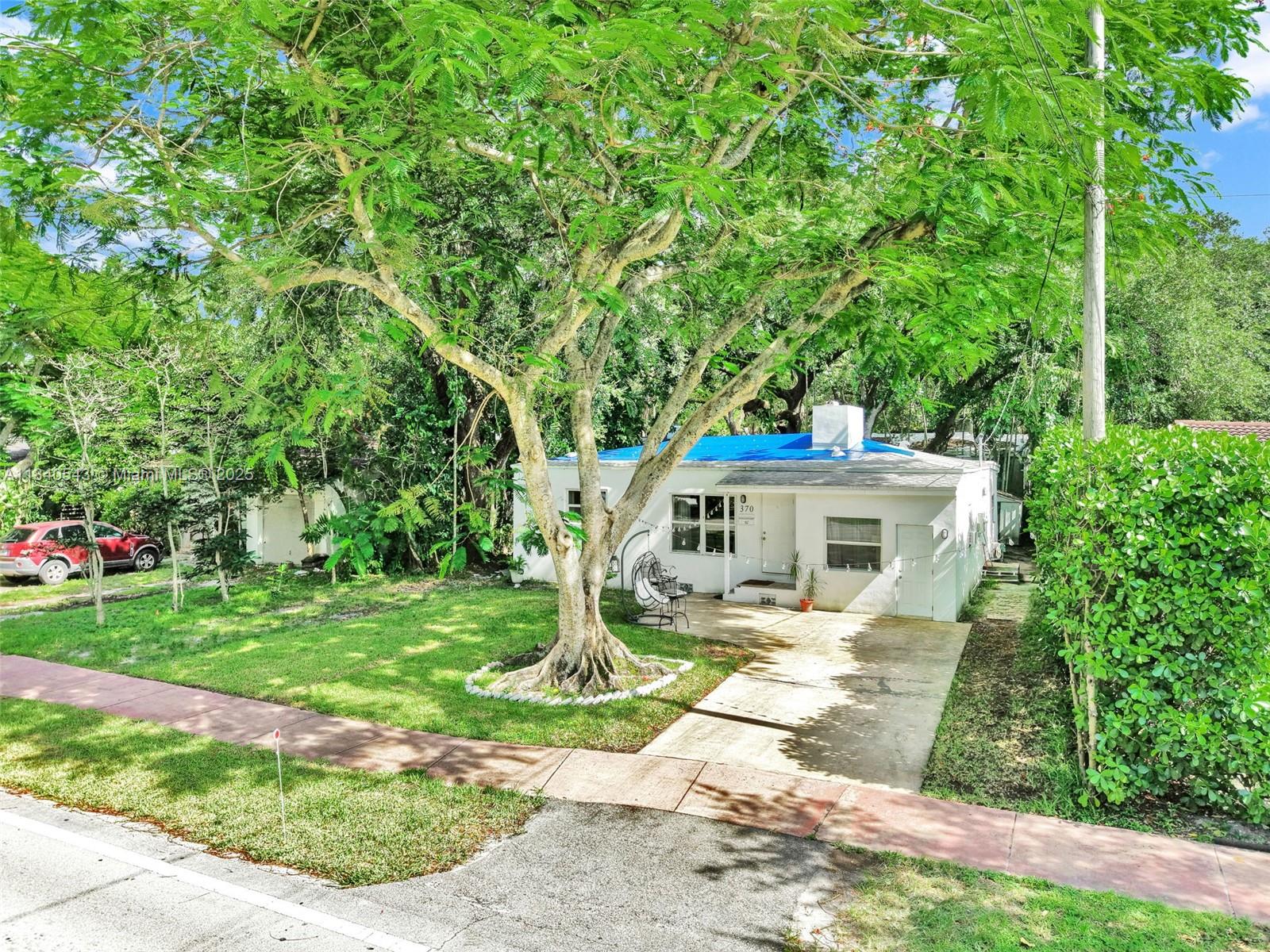 370 NE 87th St, El Portal FL 33138