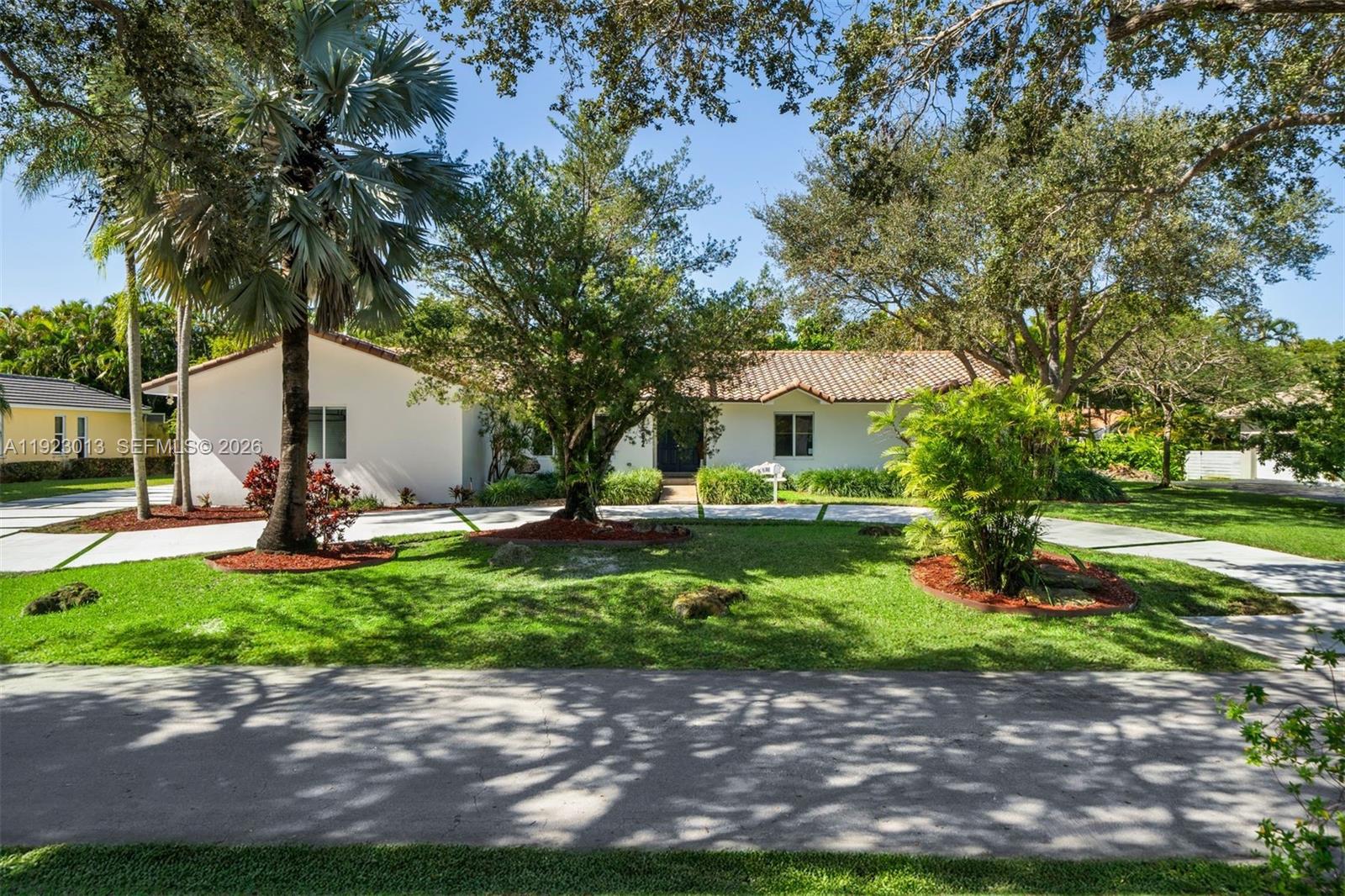 13502 SW 57th Ct, Pinecrest FL 33156