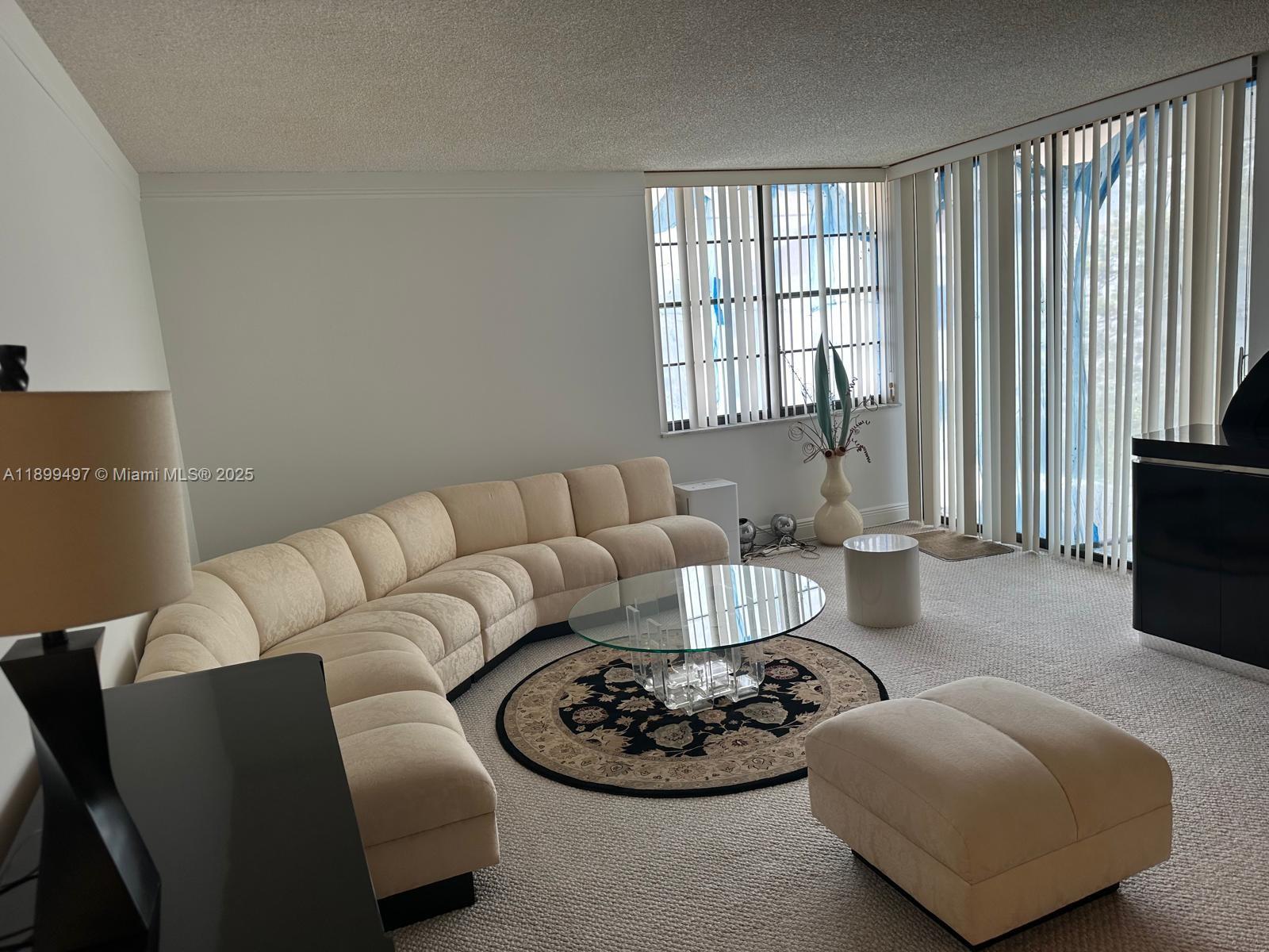 3900 N Hills Dr # 310, Hollywood FL 33021