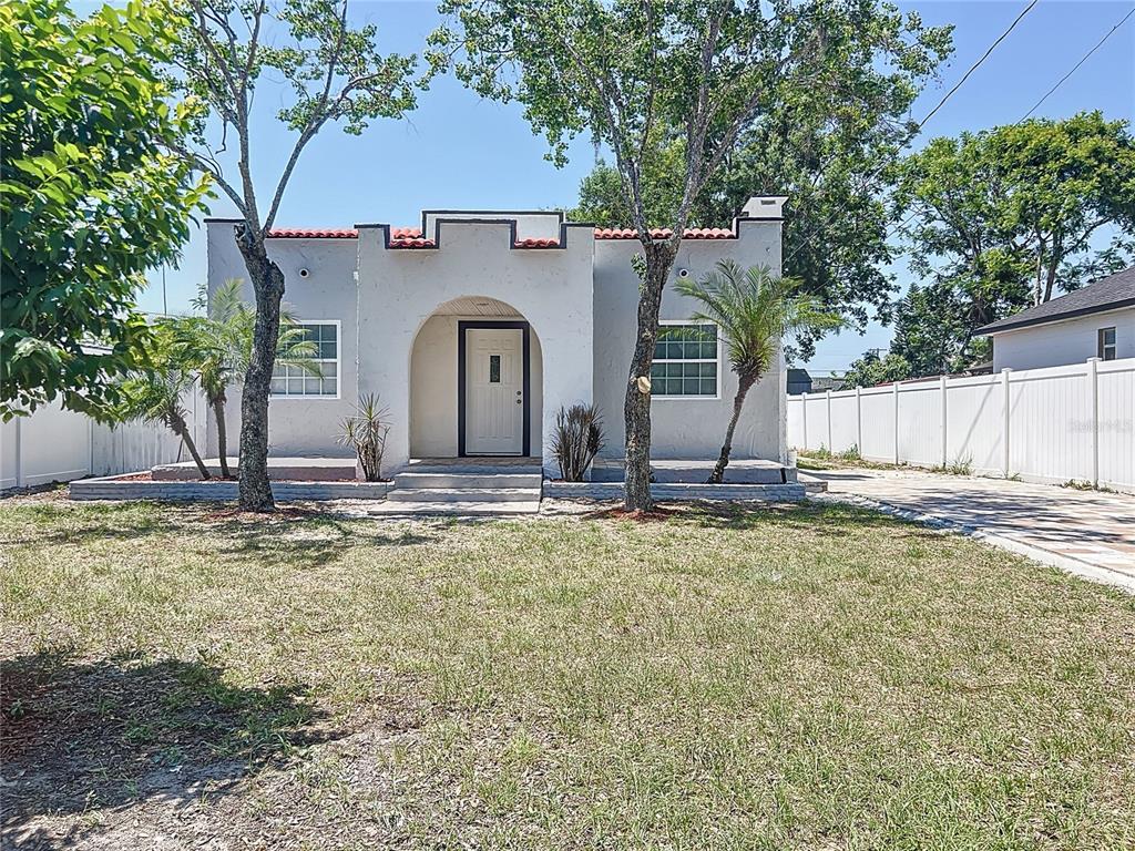 2409 E MAGNOLIA STREET