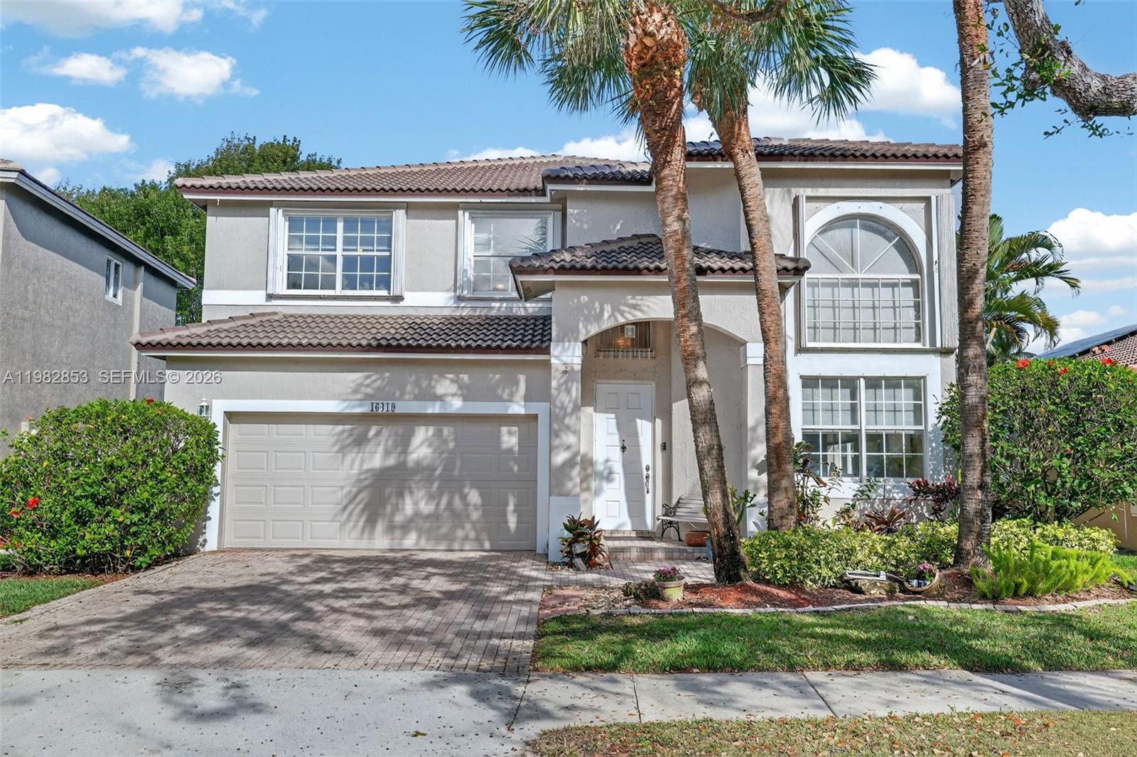 16419 Sapphire Pl, Weston FL 33331
