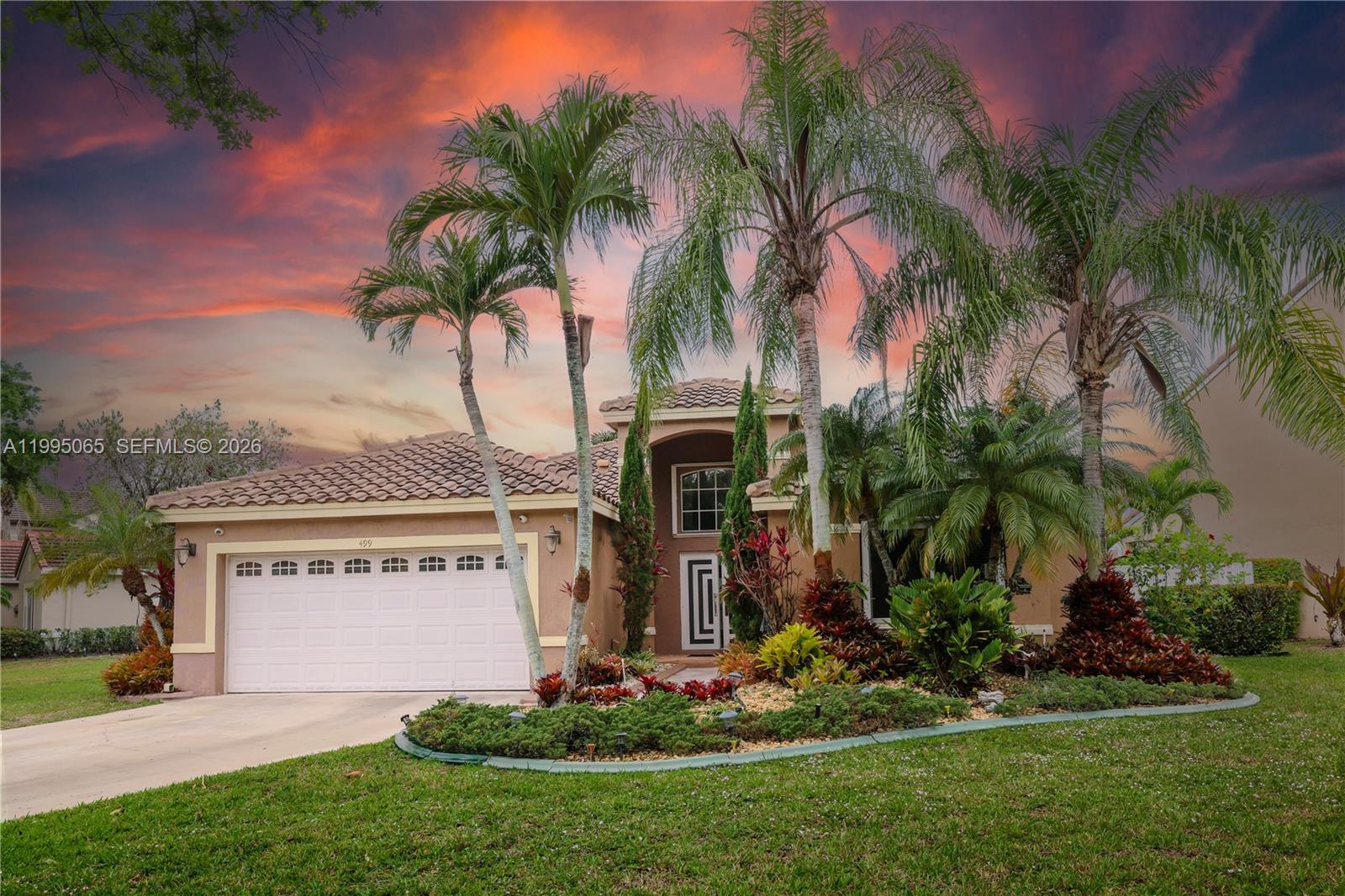 499 Cambridge Ln, Weston FL 33326