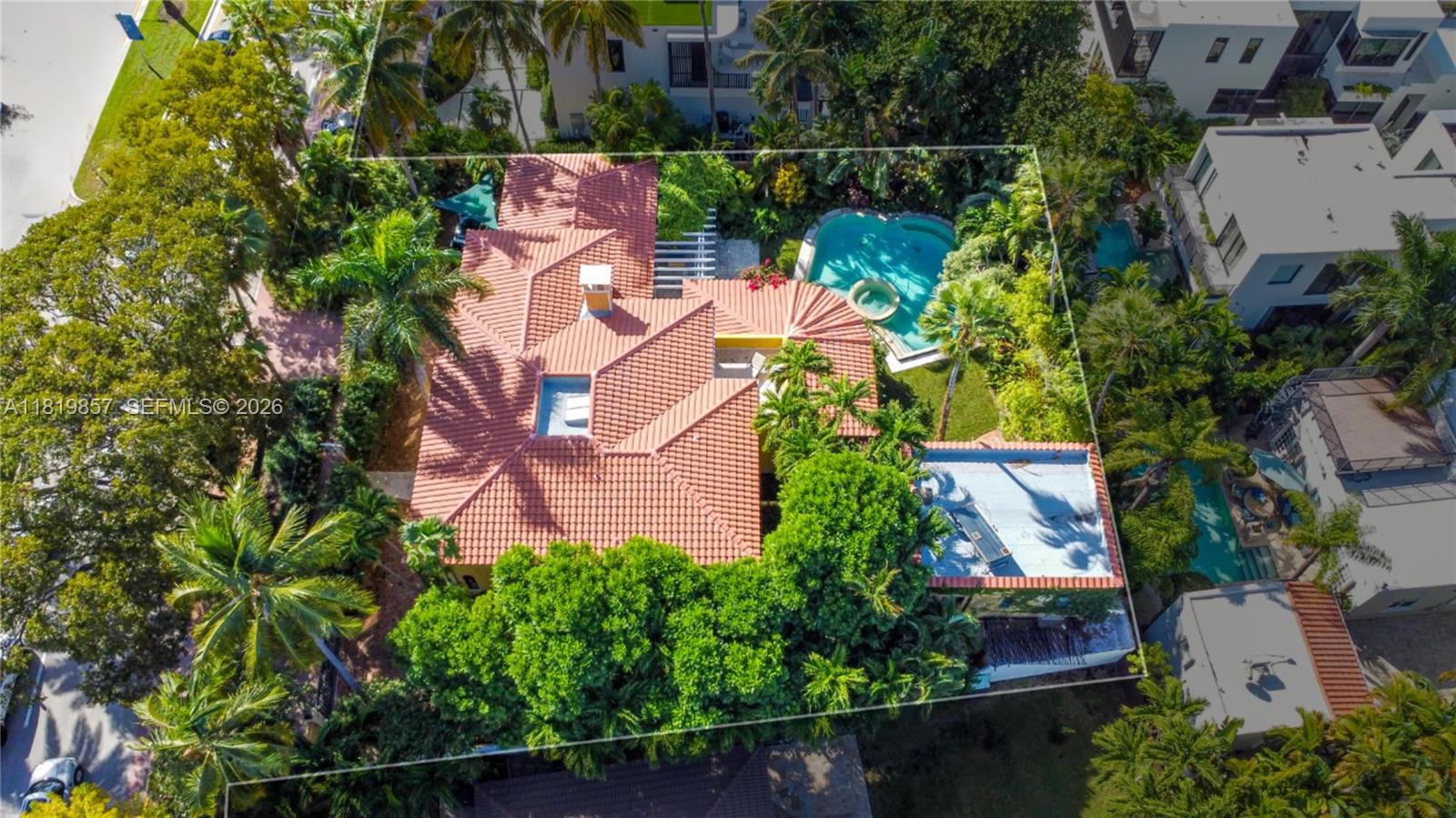 2050 Alton Rd, Miami Beach FL 33140