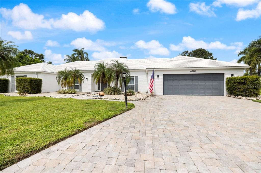 4762 MEREDITH LANE