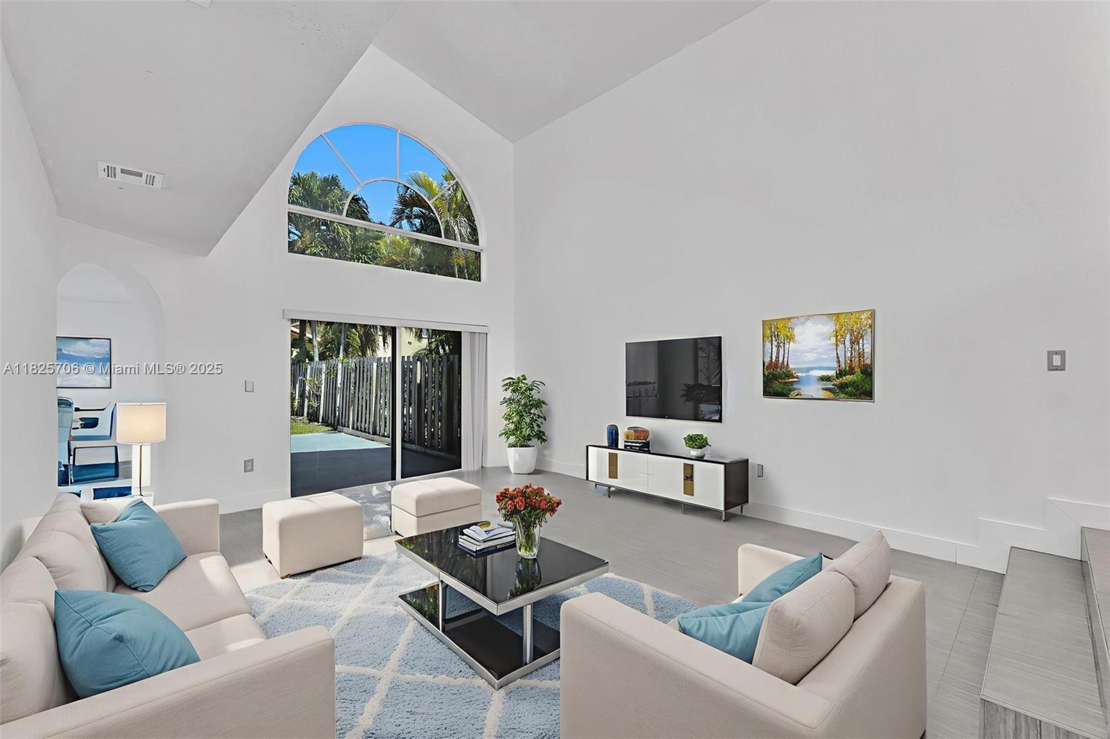 5134 NW 113th Ave, Doral FL 33178