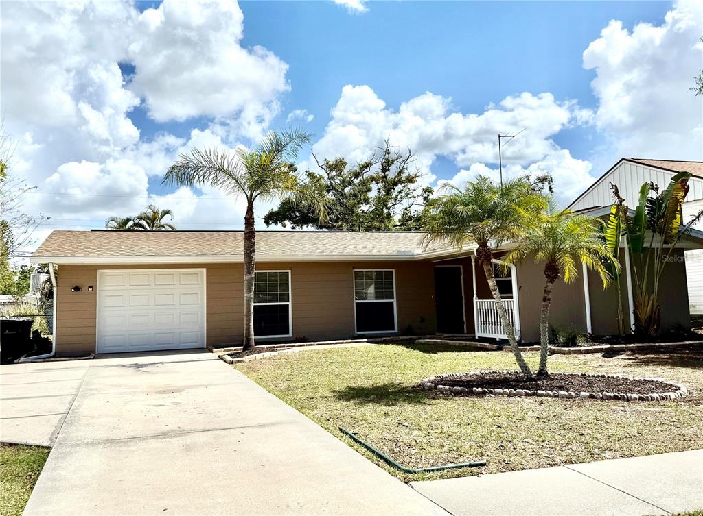 3715 SHARONDALE DRIVE, SARASOTA, FL — photo 4 of 22
