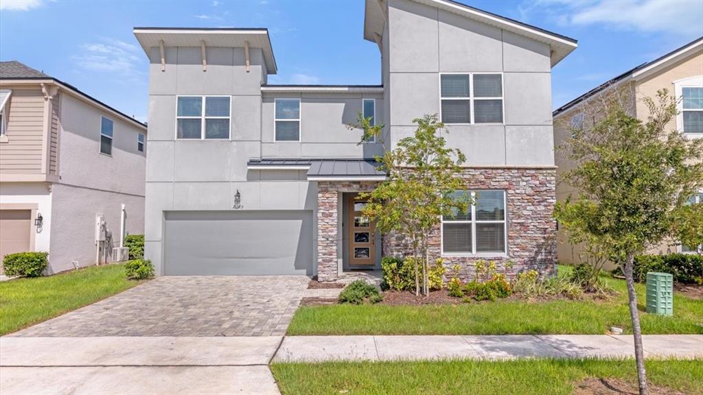 2089 TROPICAL PALMS CIRCLE