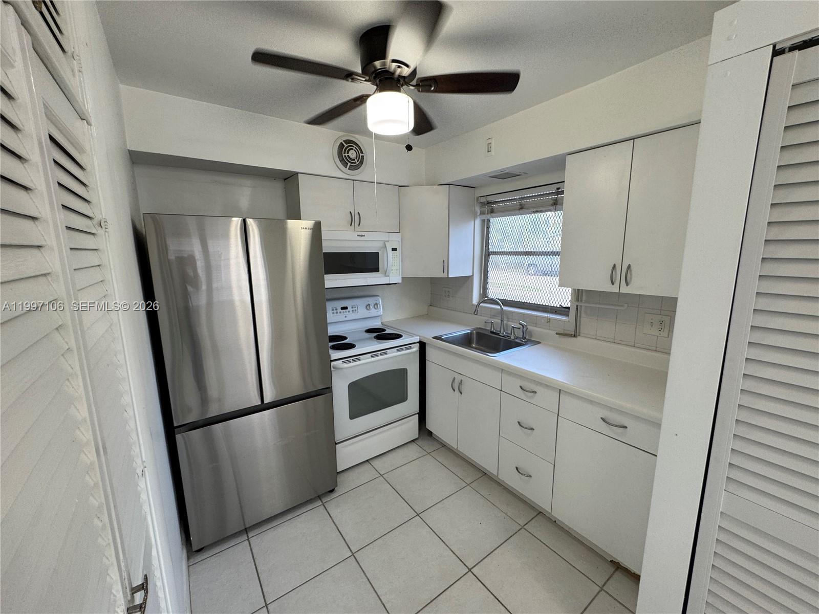 2000 Buchanan St # 11, Hollywood FL 33020