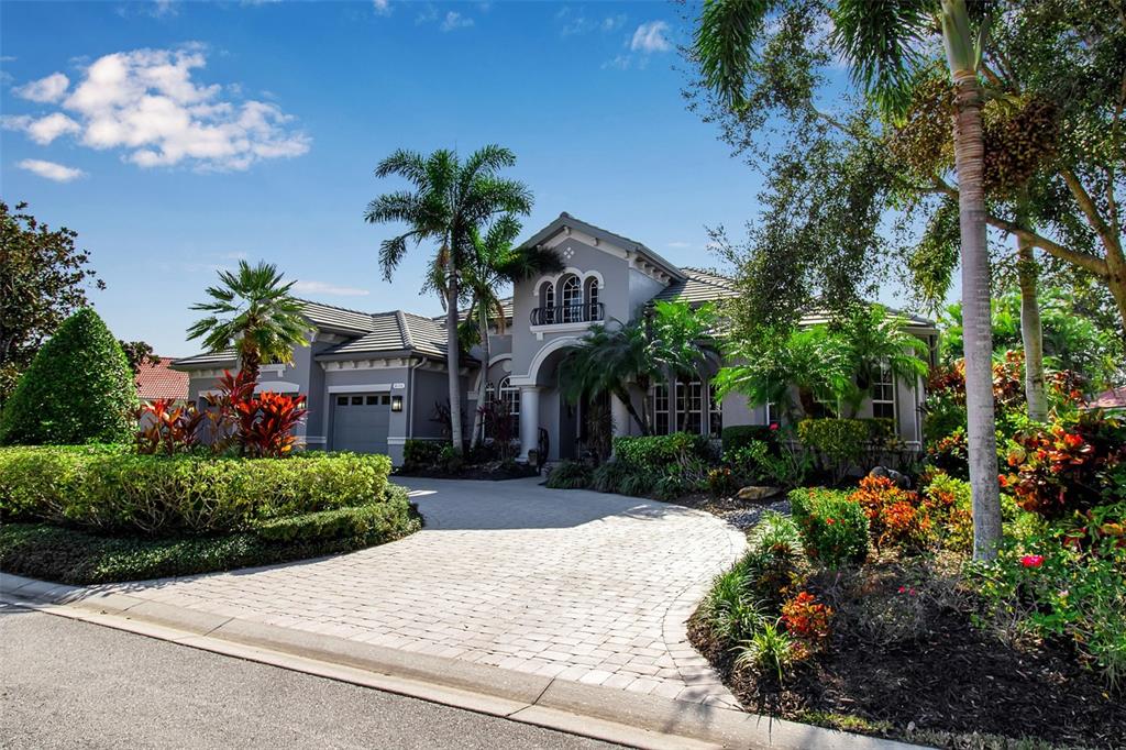 8116 LONE TREE GLEN