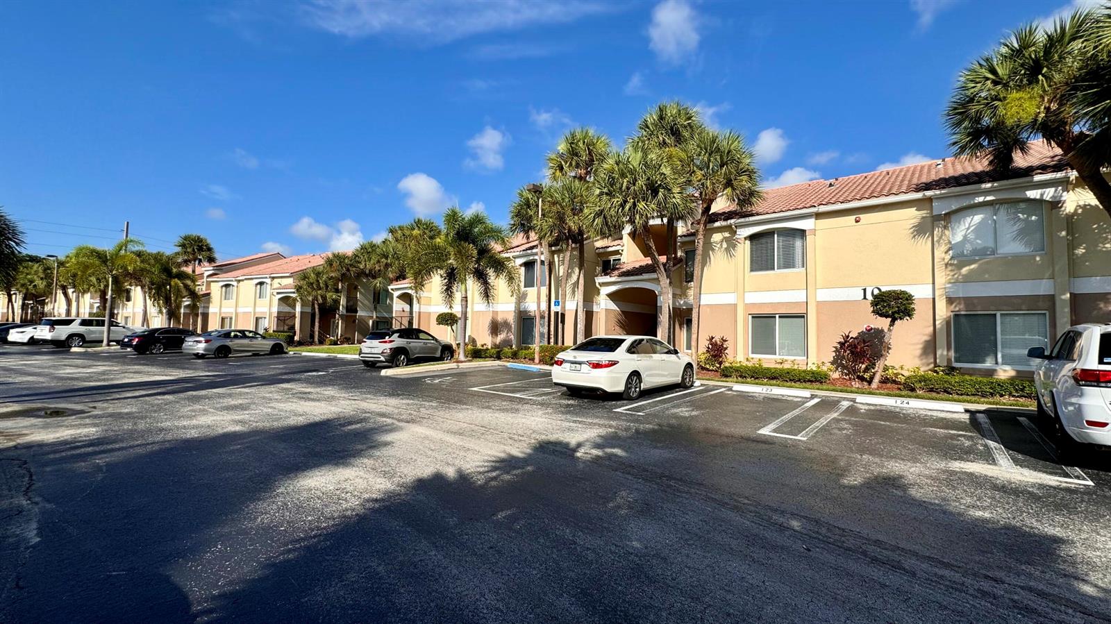 815 W Boynton Beach Boulevard # 105, Boynton Beach FL 33426