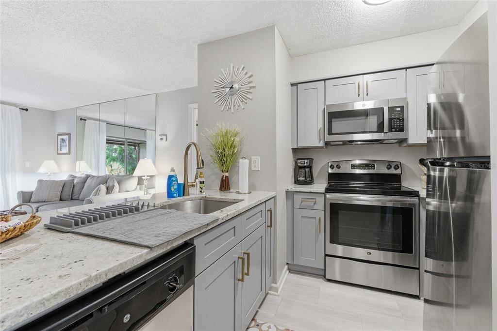 6046 TOPHER TRAIL UNIT 6046