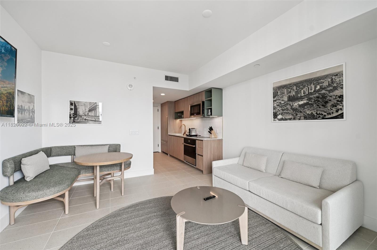 159 NE 6th St # 3407, Miami FL 33132