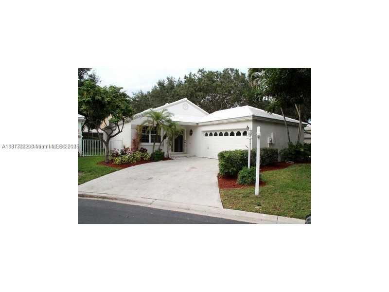 9462 NW 8th Cir, Plantation FL 33324