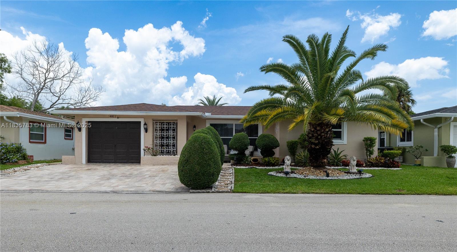 4811 NW 58th St, Tamarac FL 33319