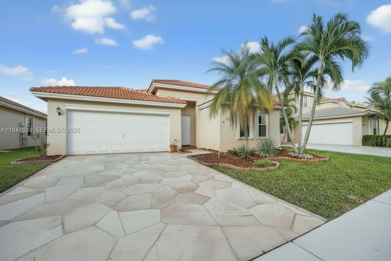 14125 S Cypress Cove Cir, Davie FL 33325