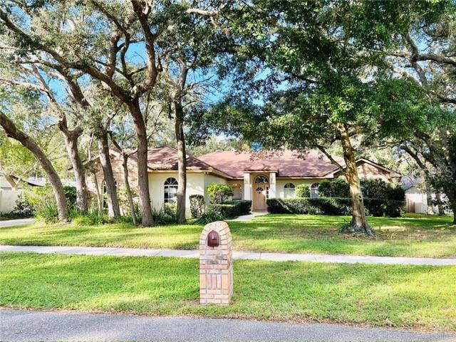 252 SHADY OAKS CIRCLE