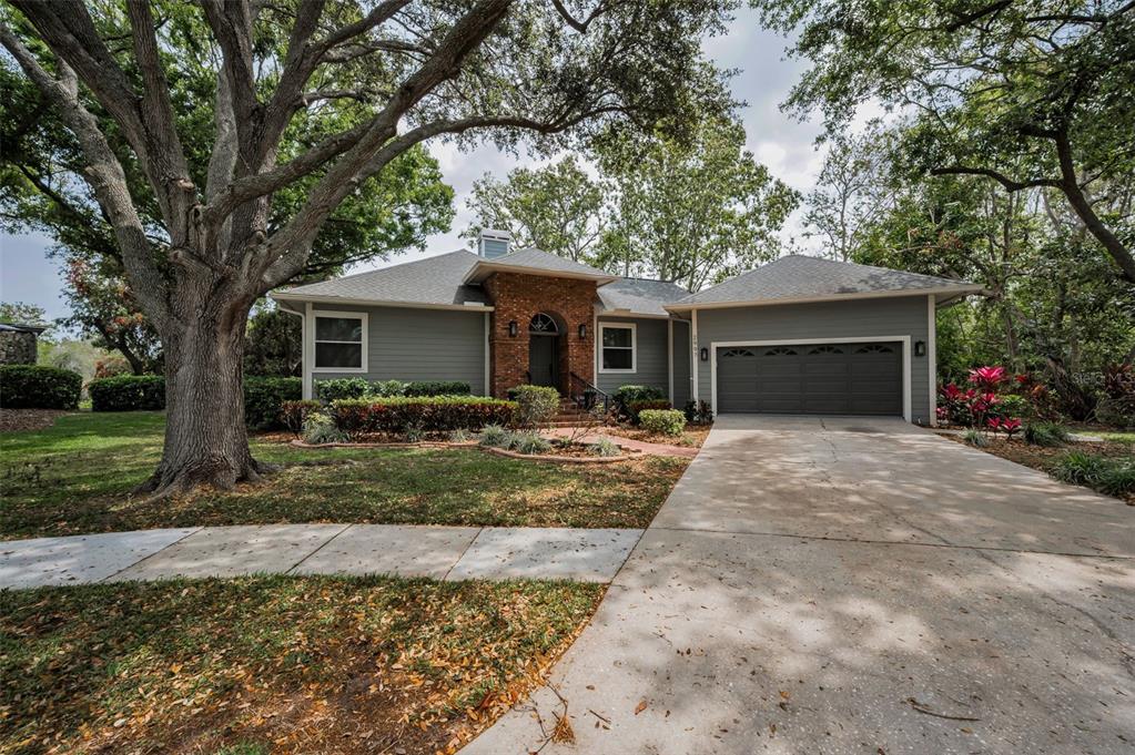 2997 EAGLE ESTATES CIRCLE E, CLEARWATER, FL — photo 3 of 30