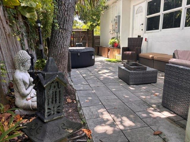 8228 NE 8th Ct, Miami FL 33138