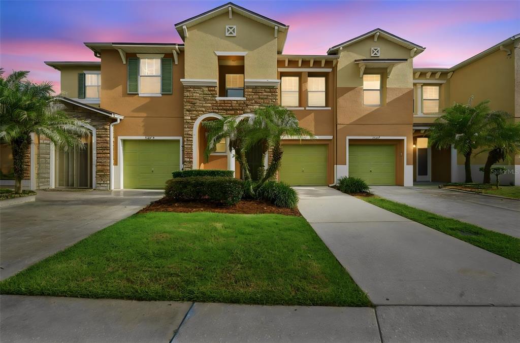 3871 GLIDING PLACE