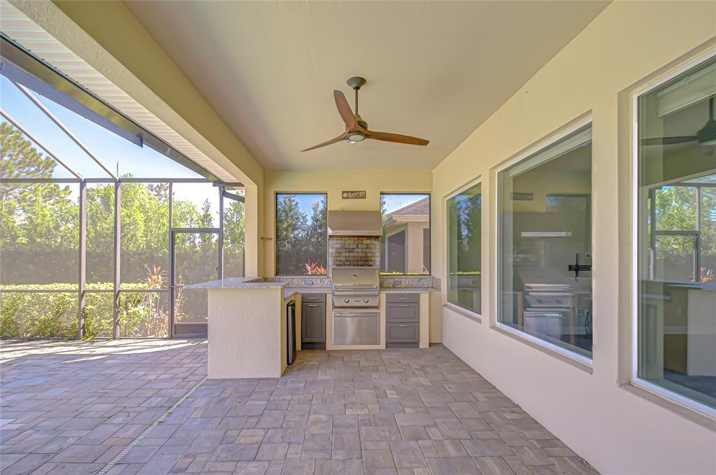 1018 TRACEY ANN LOOP, SEFFNER, FL — photo 4 of 30