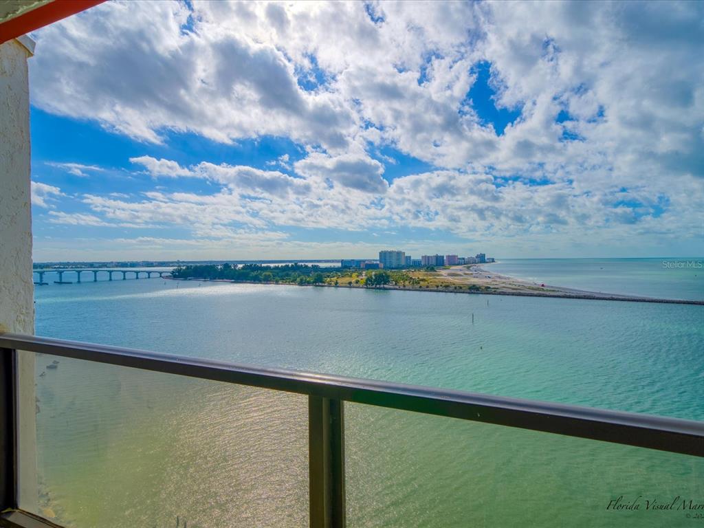 450 GULFVIEW BOULEVARD S UNIT 1708, CLEARWATER, FL — photo 2 of 30