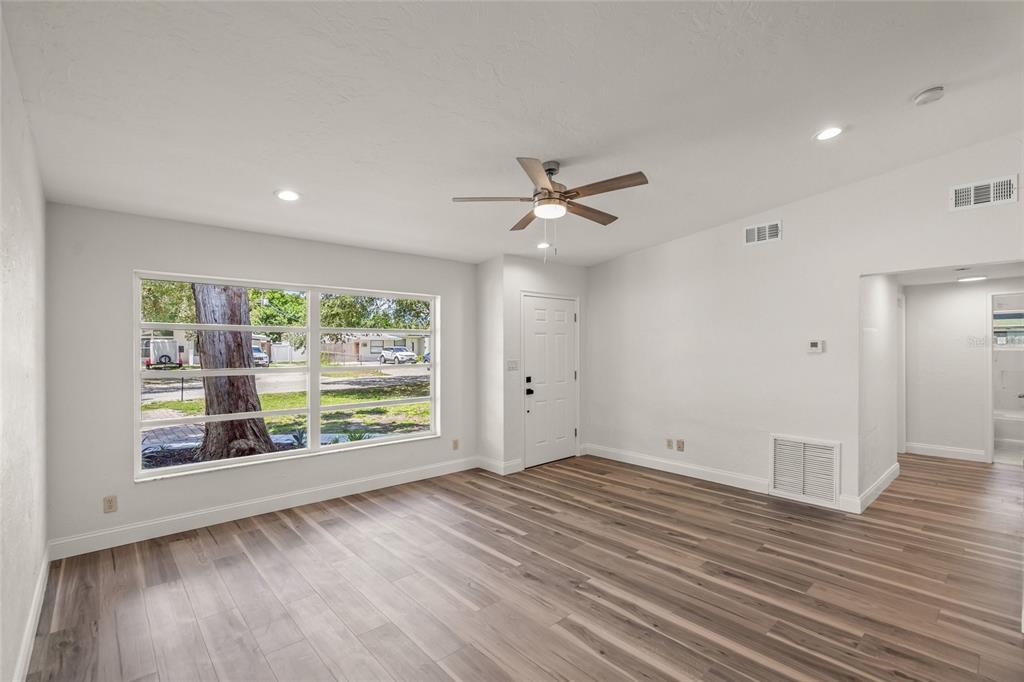 2722 INGOT PLACE, SARASOTA, FL — photo 2 of 30