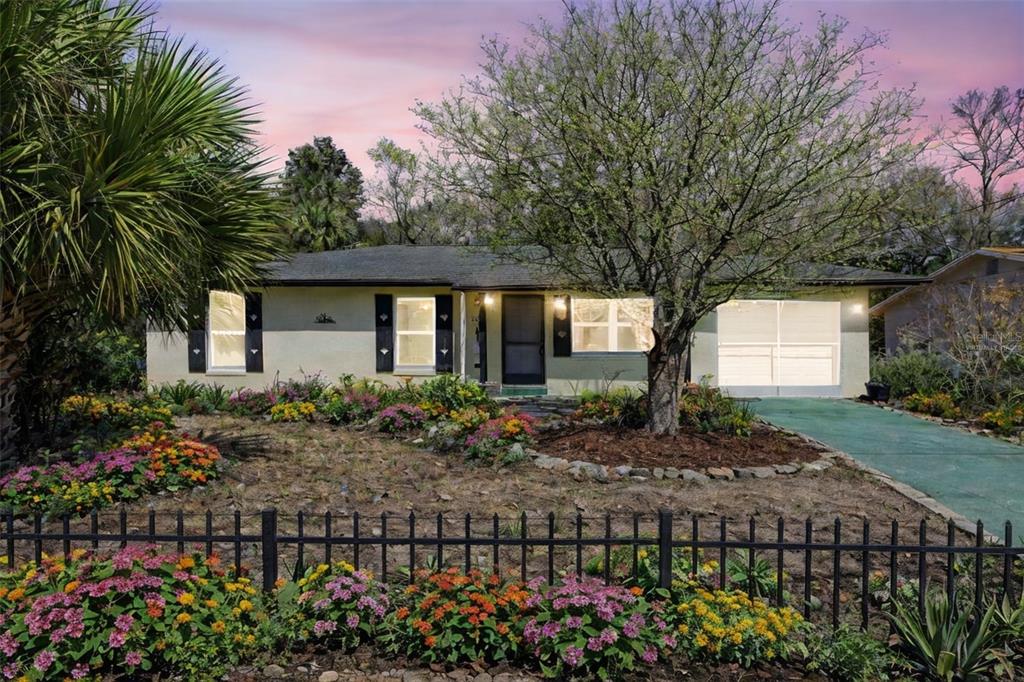 525 SANDY PINES DRIVE