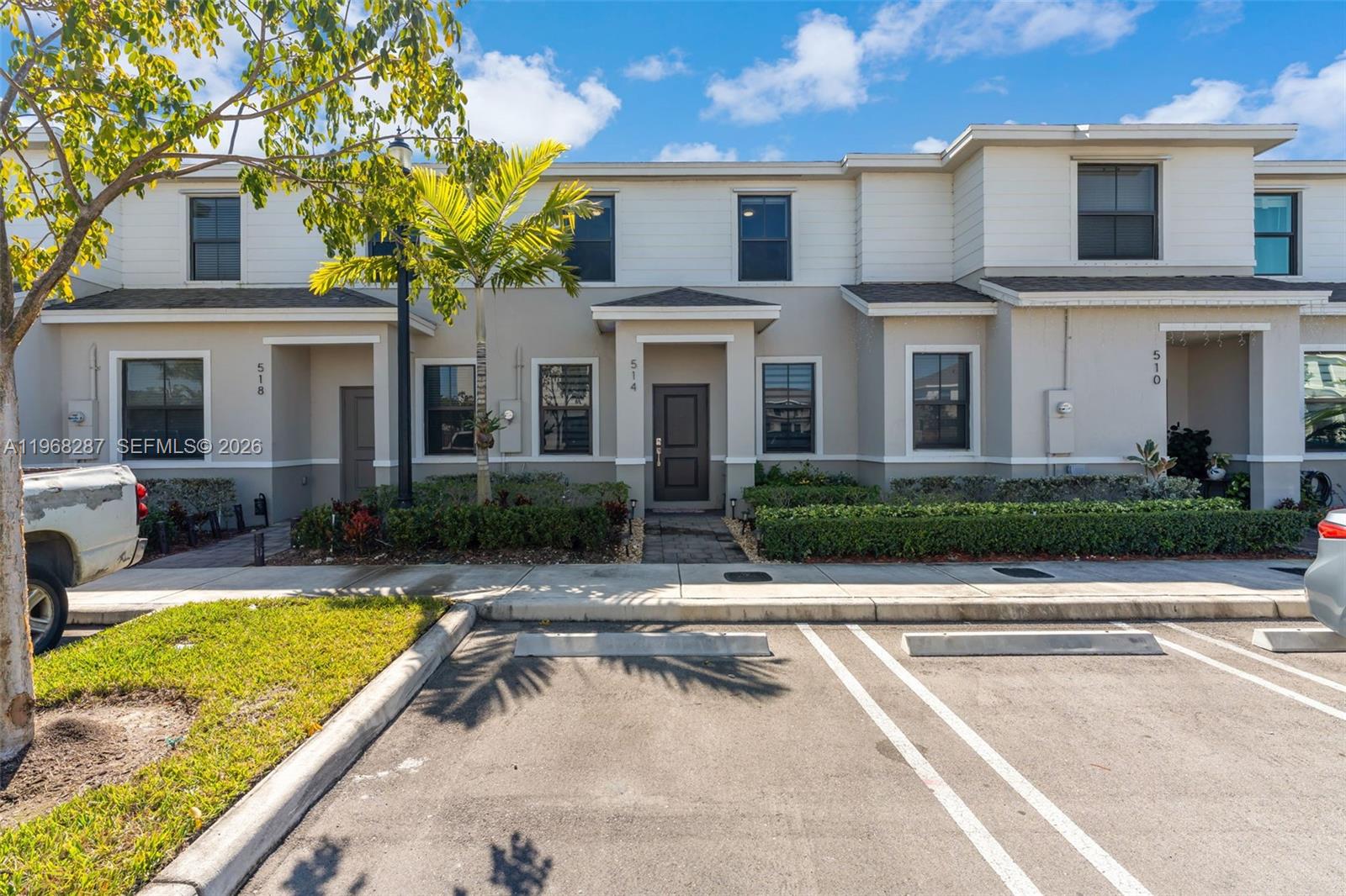 514 NE 12th St, Florida City FL 33034