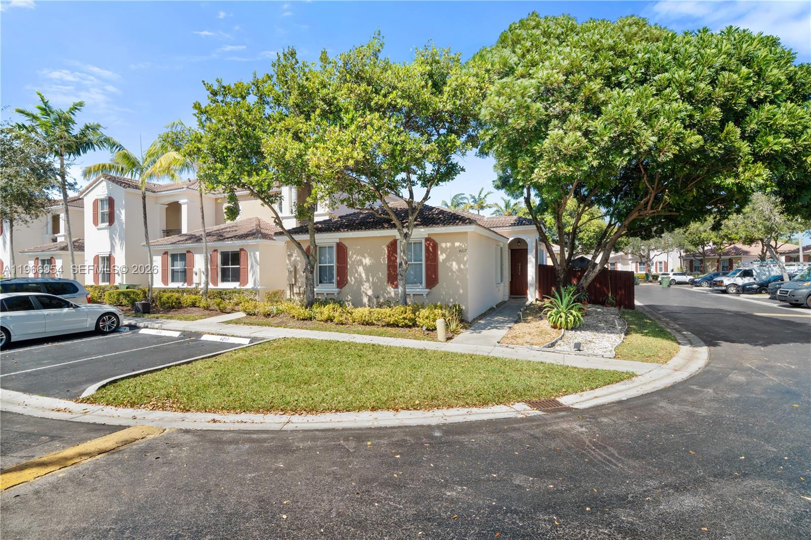 4217 NE 22nd Dr, Homestead FL 33033