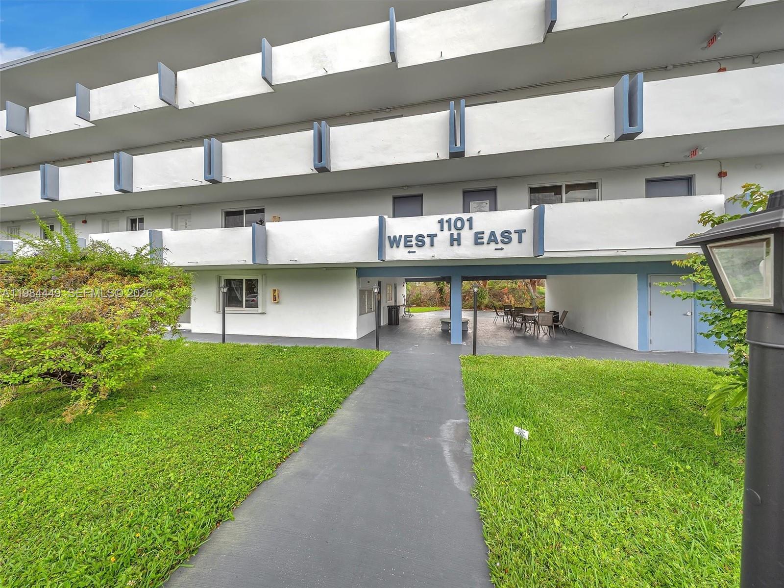 1101 NE 191st St # 307, Miami FL 33179