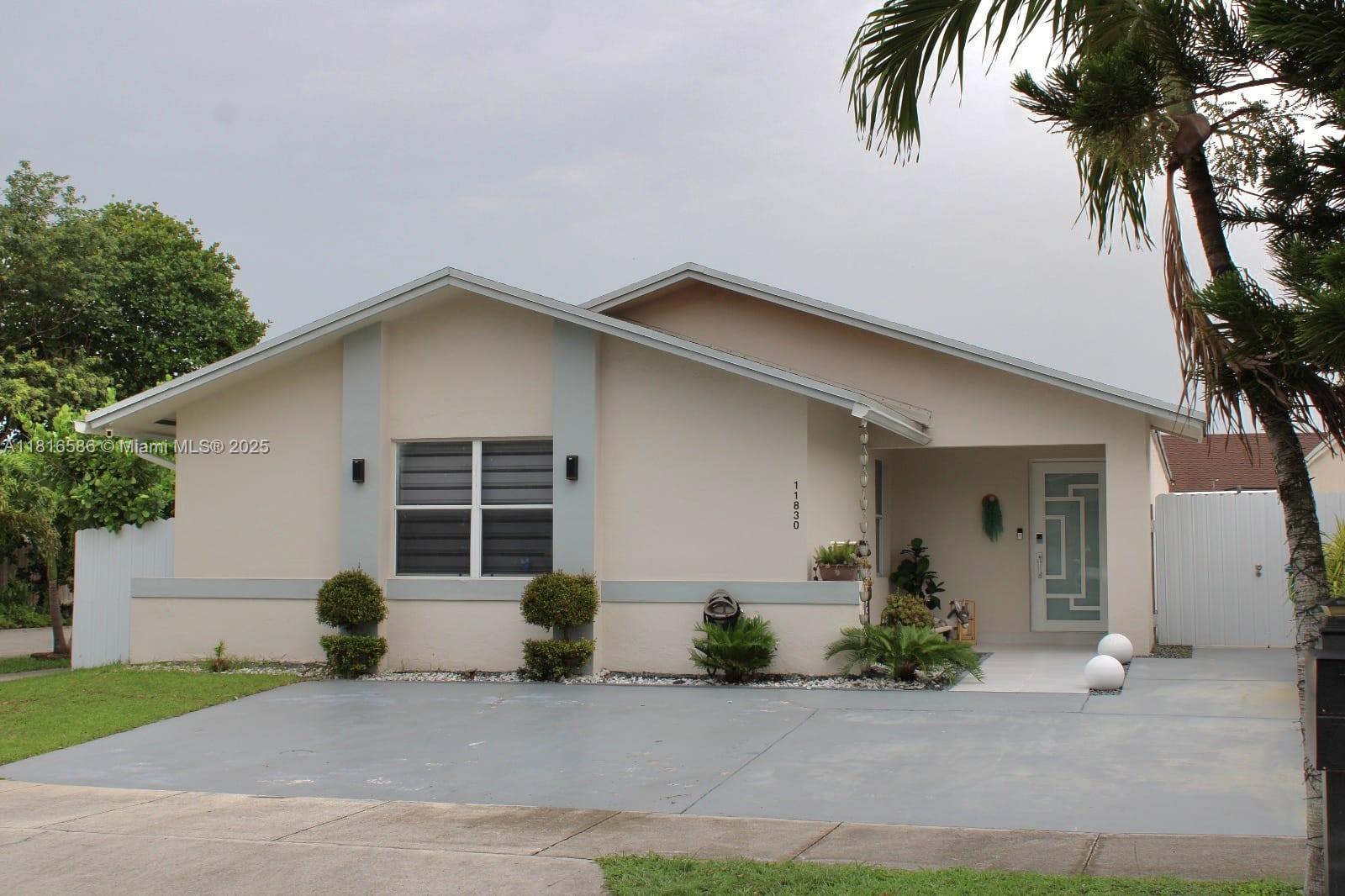 11830 SW 208th Ter, Miami FL 33177
