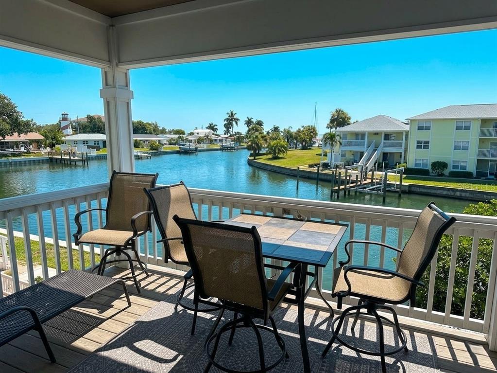 4728 BEACH UNIT C, ST PETERSBURG, FL — photo 3 of 30