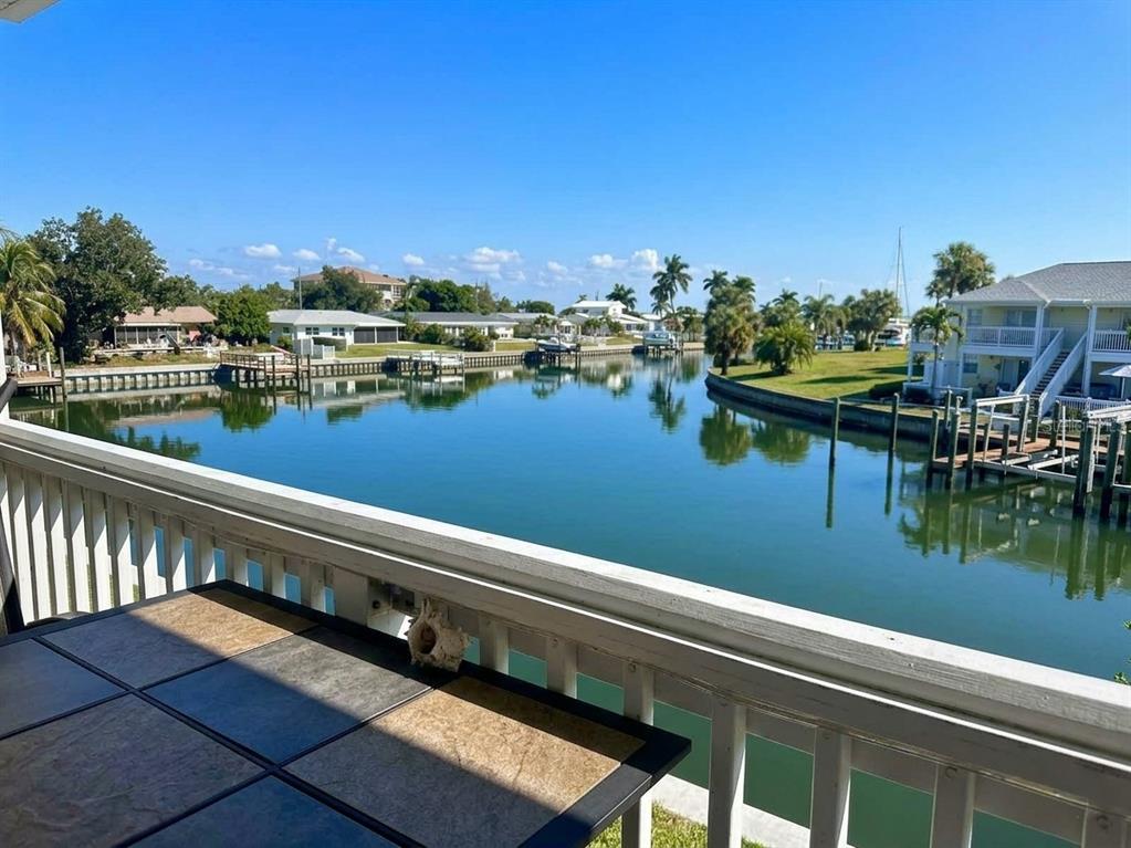 4728 BEACH UNIT C, ST PETERSBURG, FL — photo 4 of 30