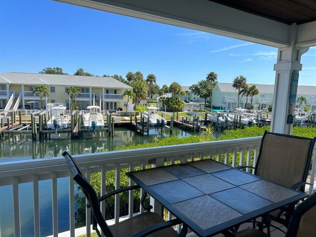 4728 BEACH UNIT C, ST PETERSBURG, FL — photo 5 of 30